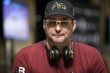 PokerGlasses001PhilHellmuth.jpg