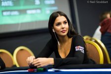 sara-chafak-miss-finlande.jpg